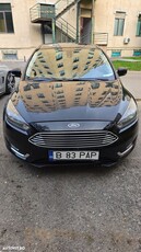 Ford Focus 1.6 Ti-VCT Powershift Titanium