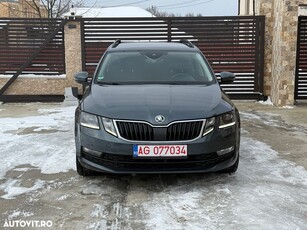 Skoda Octavia Combi 2.0 TDI DSG Drive