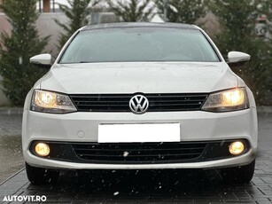 Volkswagen Jetta 1.6 TDI CR DPF Highline