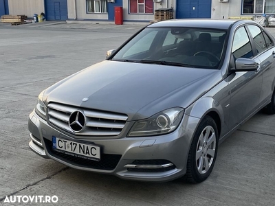 Mercedes-Benz C 200 CDI DPF (BlueEFFICIENCY) 7G-TRONIC