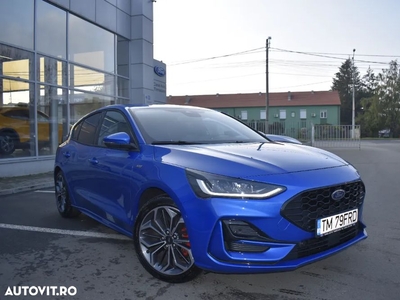 Ford Focus 1.0 EcoBoost MHEV ST-Line X