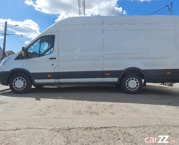 Autoutilitara Ford Transit