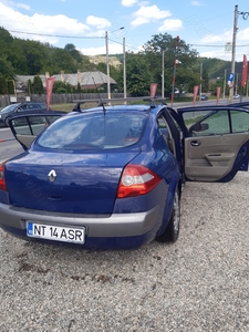 Vând Renault megane