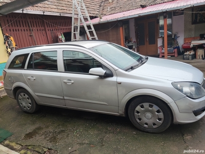 Vind autoturism opel astra h.