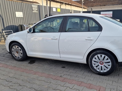 VW Jetta 1,4 TSI, impecabil