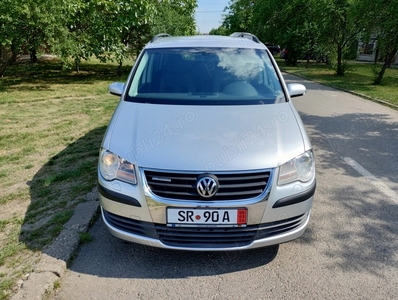 Vw Touran 1,9 Tdi ,7 Locuri ,An 2009 Climatronic ,Model United,Full Dotări