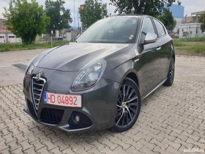 Vand schimb Alfa Romeo Giulietta Quadrifoglio 1,8 TBI 235 cp 2012 led piele