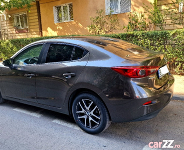 Mazda 3 Sedan foarte îngrijită