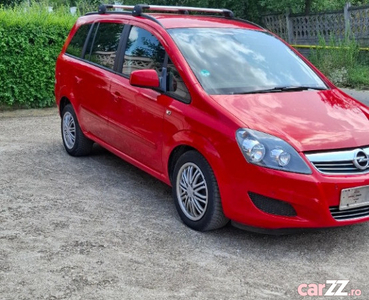 Opel Zafira, fab. 2013, benzina + gaz 1.600cm³