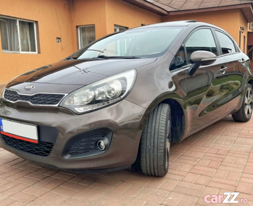 *Kia rio 3* 1.4crdi * euro 5 * an 2013 * piele * trapa*