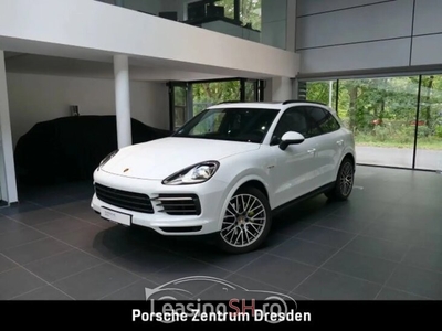 Porsche Cayenne E-Hybrid Platinum Edition AHK Massage