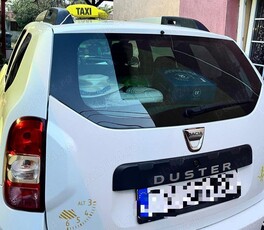 Vând Dacia Duster cu licență taxi