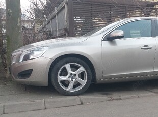 Volvo V60 D2 Kinetic