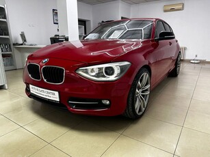 BMW Seria 1 118i Sport Line