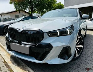 BMW Seria 5 520i Aut.