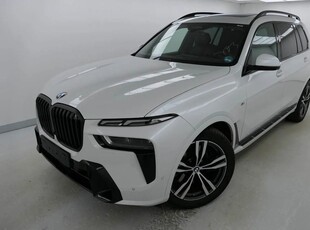 BMW X7 xDrive40i AT MHEV