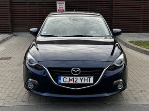 Mazda 3 SKYACTIV-G 120 Center-Line