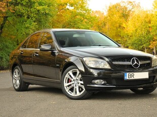 Mercedes-Benz C 250 (BlueTEC) d T 7G-TRONIC Avantgarde