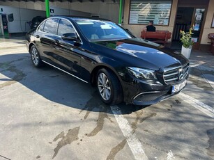 Mercedes-Benz E 200 d T 9G-TRONIC