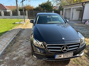 Mercedes-Benz E 300 de 4Matic 9G-TRONIC