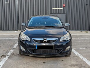 Opel Astra GTC 1.7 CDTI Cosmo