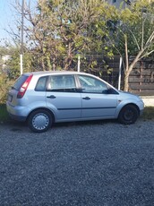 Vând Ford fiesta, 1,3 benzina, 2003