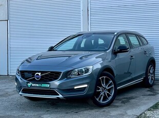 Volvo V60 Cross Country D4 AWD Geartronic Summum