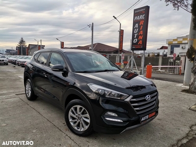 Hyundai Tucson blue 1.7 CRDi 2WD Style