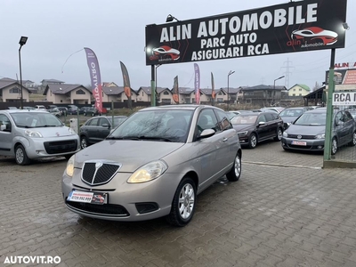 Lancia Ypsilon Y 1.2 8v Argento