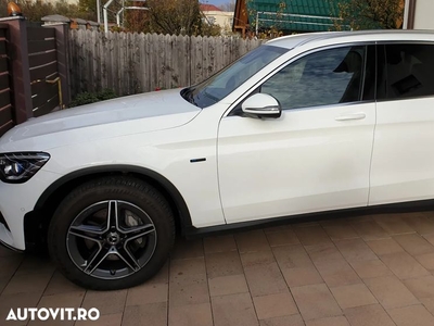 Mercedes-Benz GLC 300 e 4Matic 9G-TRONIC AMG Line Plus