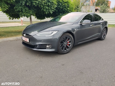 Tesla Model S 70D Allradantrieb