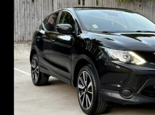 Nissan Qashqai masina