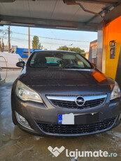 Opel astra j 2011