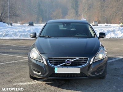 Volvo V60 D3 Start-Stop Momentum