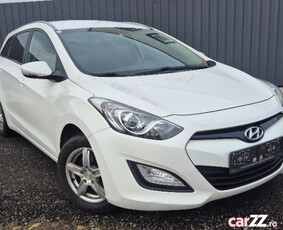 Hyundai i30 Facelift 1.4i benzina Euro 5 Navigatie Camera Senzori