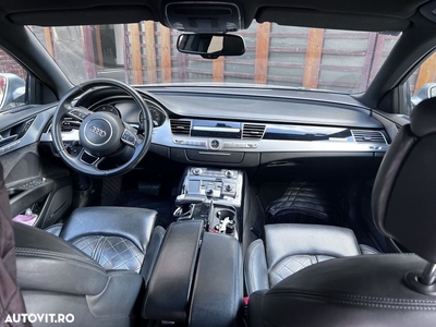 Audi A8 3.0 TDI DPF quattro tiptronic