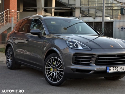 Porsche Cayenne Turbo S E-Hybrid Tiptronic S