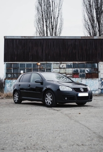 Volkswagen golf 5 Rosu