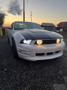 Ford Mustang 4.0 benzina Pachet Bad Boy Limited Cotu