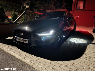 Jaguar XE P250 RWD R-Dynamic S