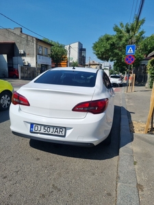 Opel Astra j Berlina Craiova