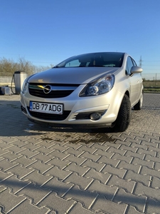 Opel corsa D 1.2 Benzina Targoviste
