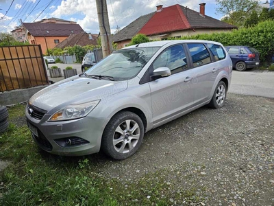 Vand Ford focus 1.6 diesel an fab2010 combi 109cp gri metalizat, km 321000 cutie manual