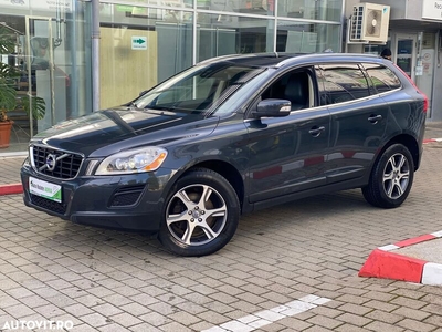 Volvo XC60 Dotari: Audio si tehnologie: �