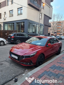 Hyundai Elantra 2021, 33000km