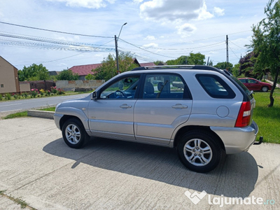 KIA Sportage an 2006 diesel 20 tdi 4x4 klimatronic