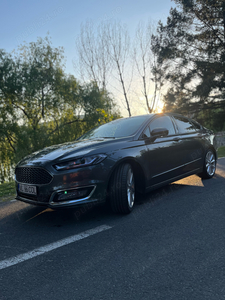 Ford Mondeo Vignale Hybrid