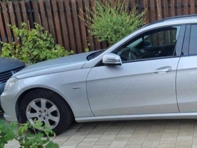 Vand Mercedes E class 200, 2010, stare foarte buna