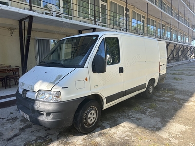 Peugeot Boxer din 2005, 2.0 HDI diesel, lift hidraulic omologat