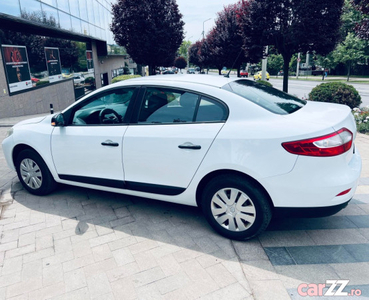 Renault Fluence 2011 ~ 1.6 Benzina Euro 5 ~ A/C Electrice Proiectoare